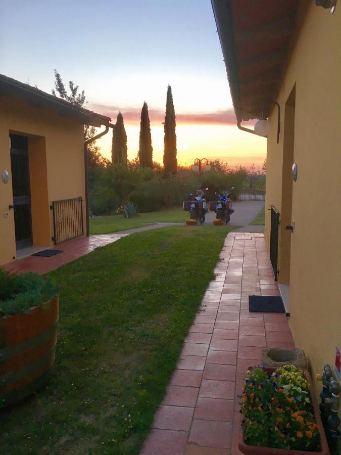 Agriturismo Metina appartamenti con piscina Acquaviva  Esterno foto