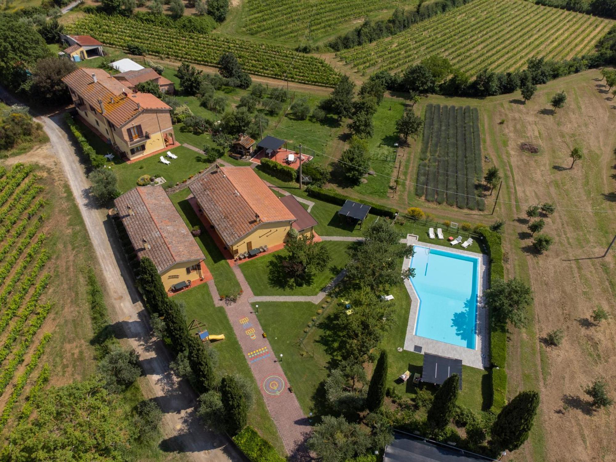 Agriturismo Metina appartamenti con piscina Acquaviva  Esterno foto