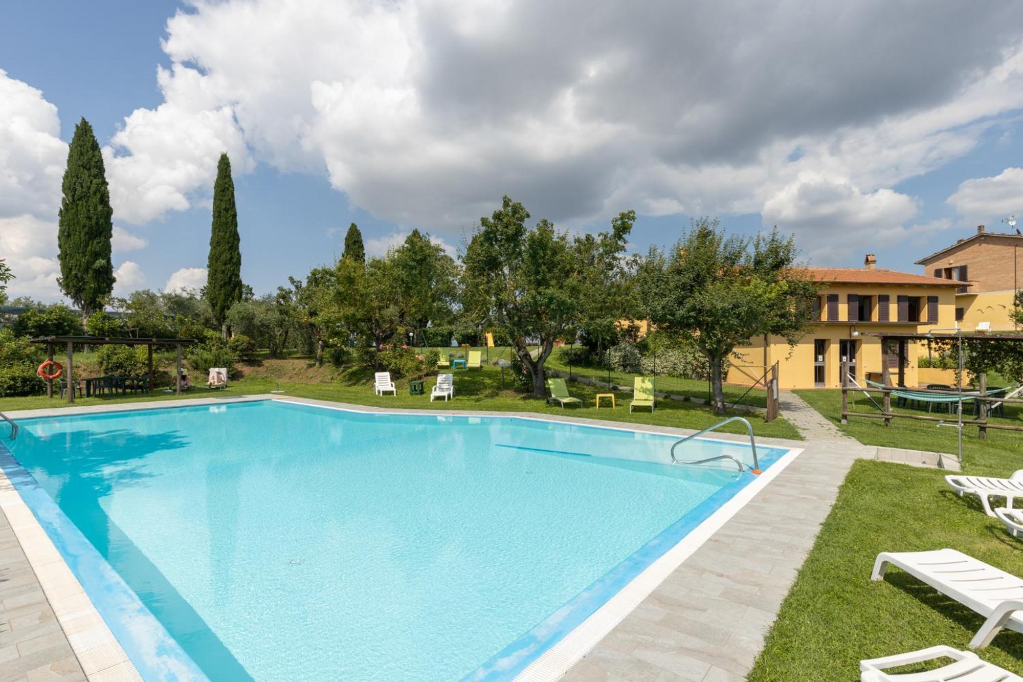 Agriturismo Metina appartamenti con piscina Acquaviva  Esterno foto